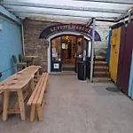Kates Place 1 Донегол
