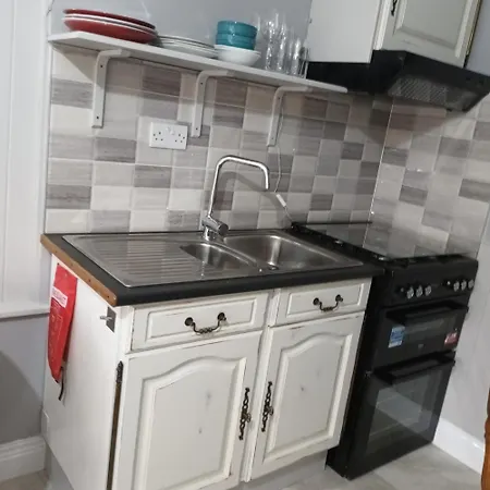 Kates Place 1 * Ντόνεγκαλ