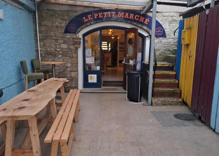 Kates Place 1 Донегол